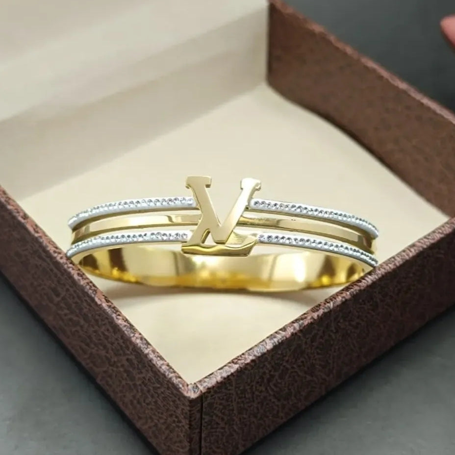 Elegance Royale Bangle