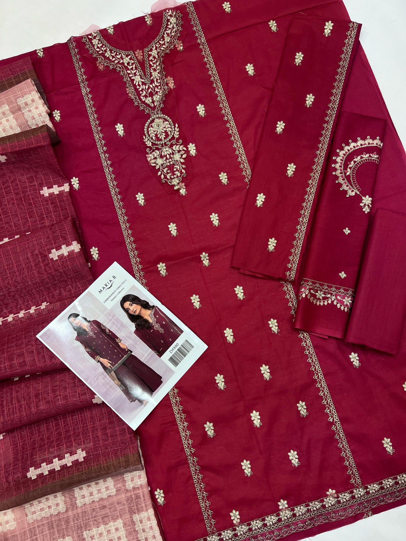 MARIA B  LAWN  EMBROIDERY SUIT (3 PIECE)