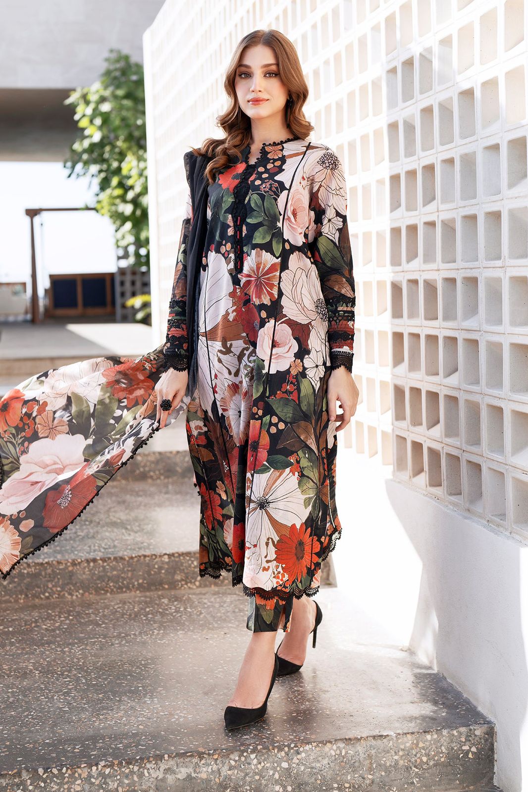 BAROQUE LAWN EMBROIDERY & PATCHES SUIT (3 PIECE)