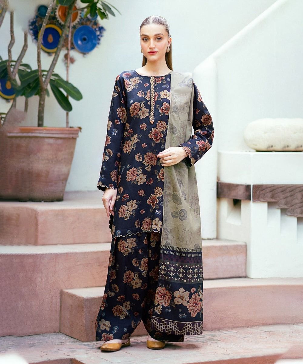 BAROQUE LAWN EMBROIDER SUIT (3 PIECE)
