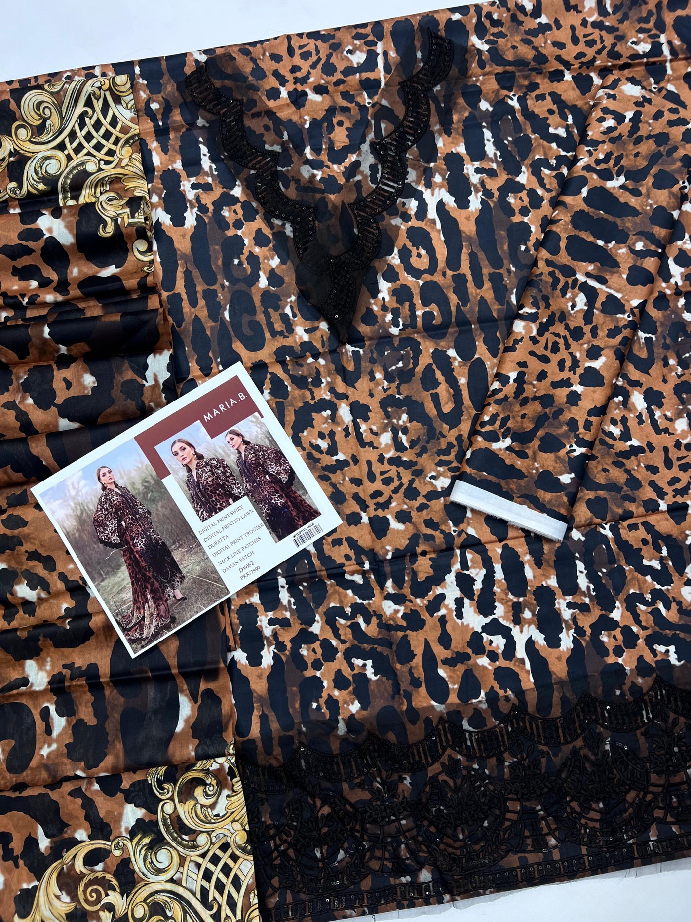 MARIA B LAWN EMBROIDER SUIT (3 PIECE)
