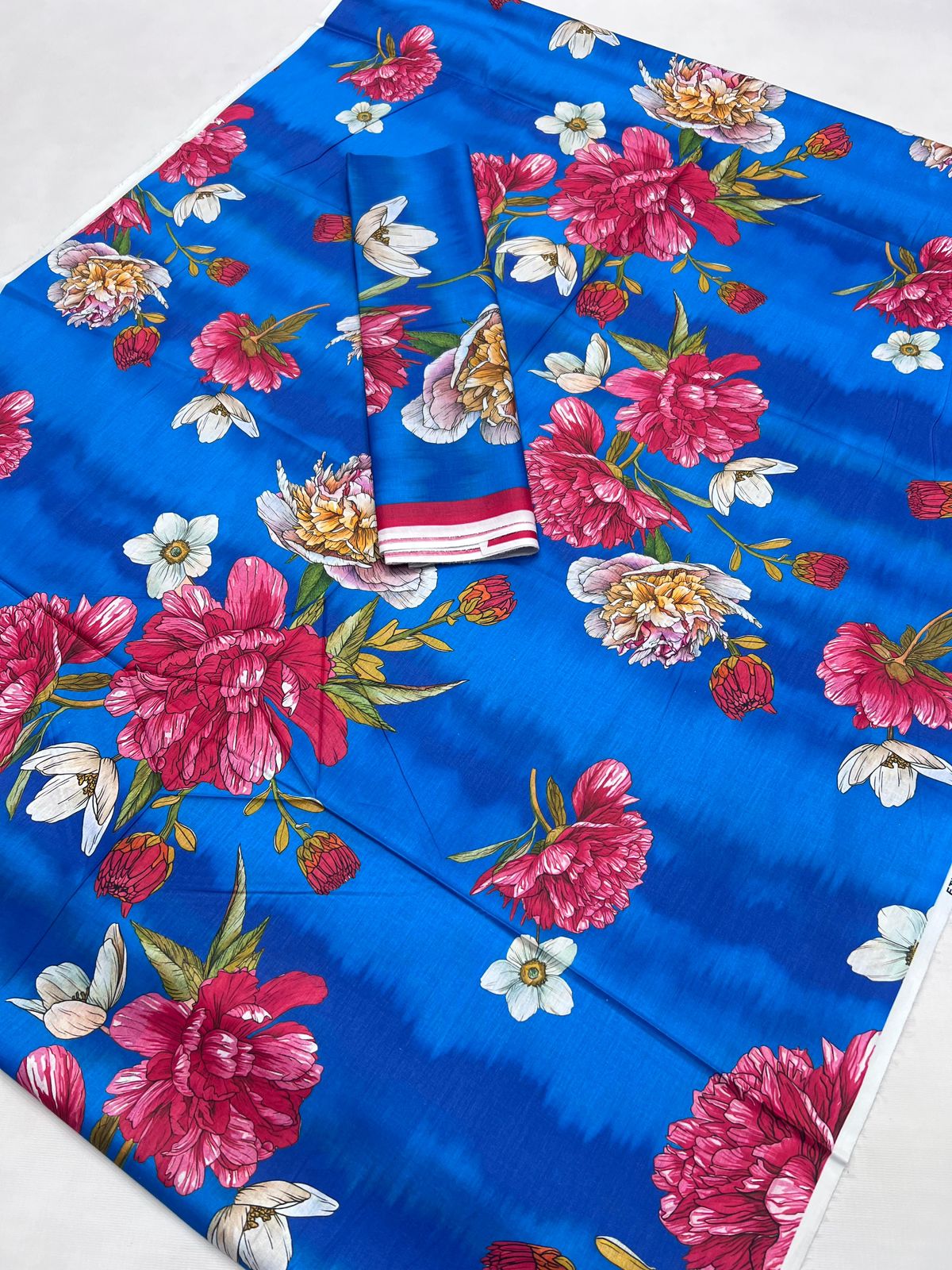 ETHNIC LAWN DIGITAL PRINT ALLOVER (3 PIECE)