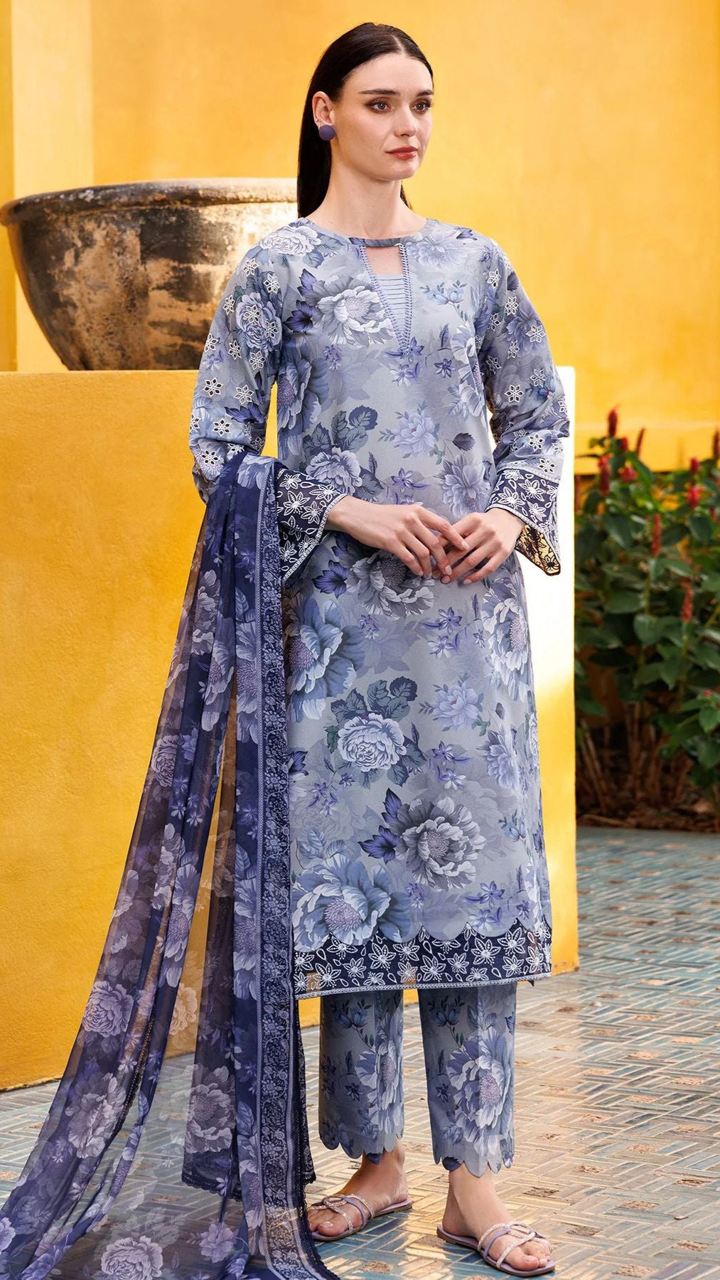 BAROQUE (3 Piece) BANA DORIA LAWN DIGITAL PRINT ALLOVER